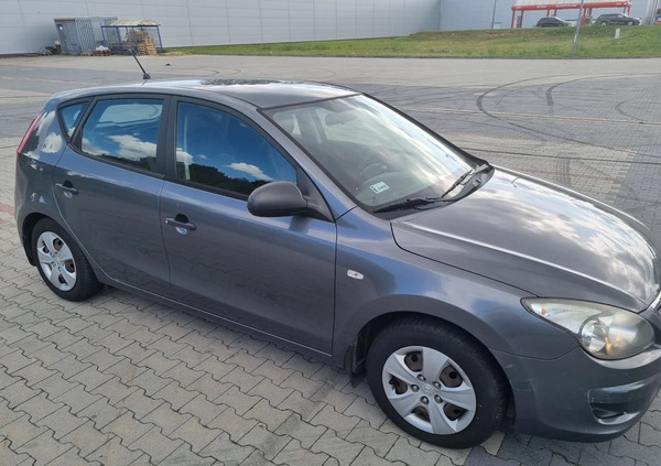 Hyundai I30 cena 14500 przebieg: 148000, rok produkcji 2009 z Łódź małe 92